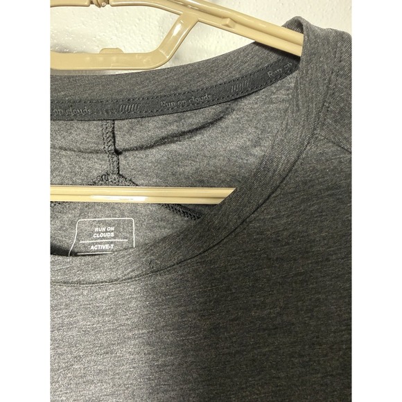 Run On Clouds Mens XLarge T-shirt Black Gray SS Active-T Cotton Modal Blend XL - Picture 4 of 7